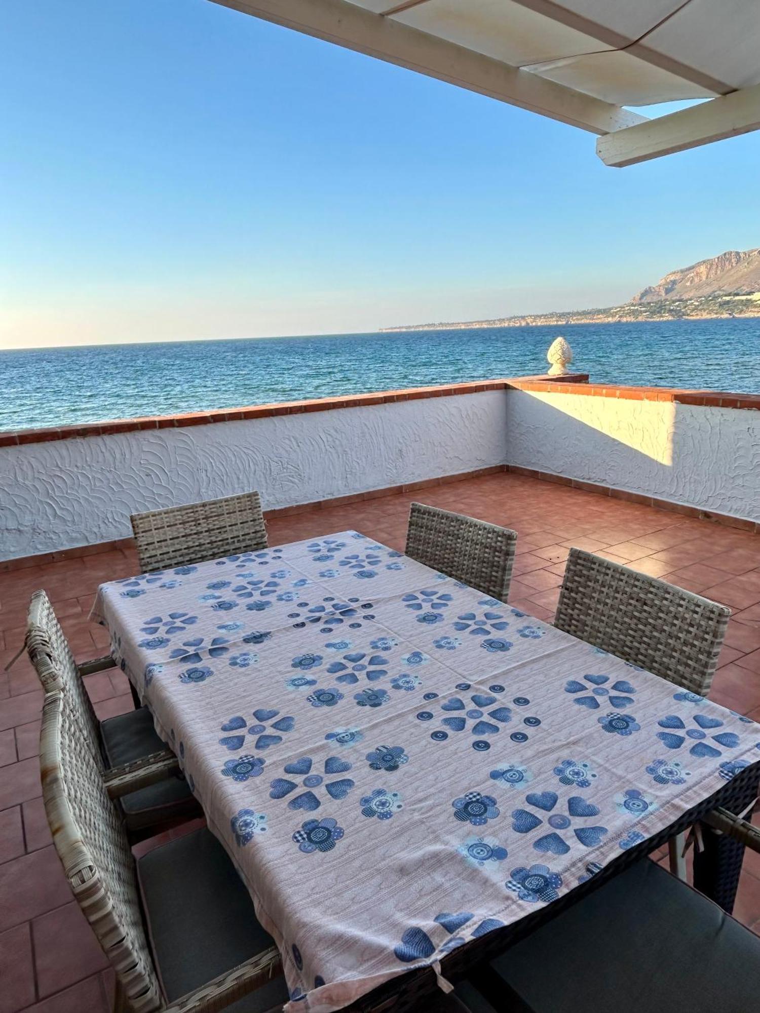 Casa Vacanza Barbera - In Riva Al Mare Villa Trappeto  Buitenkant foto