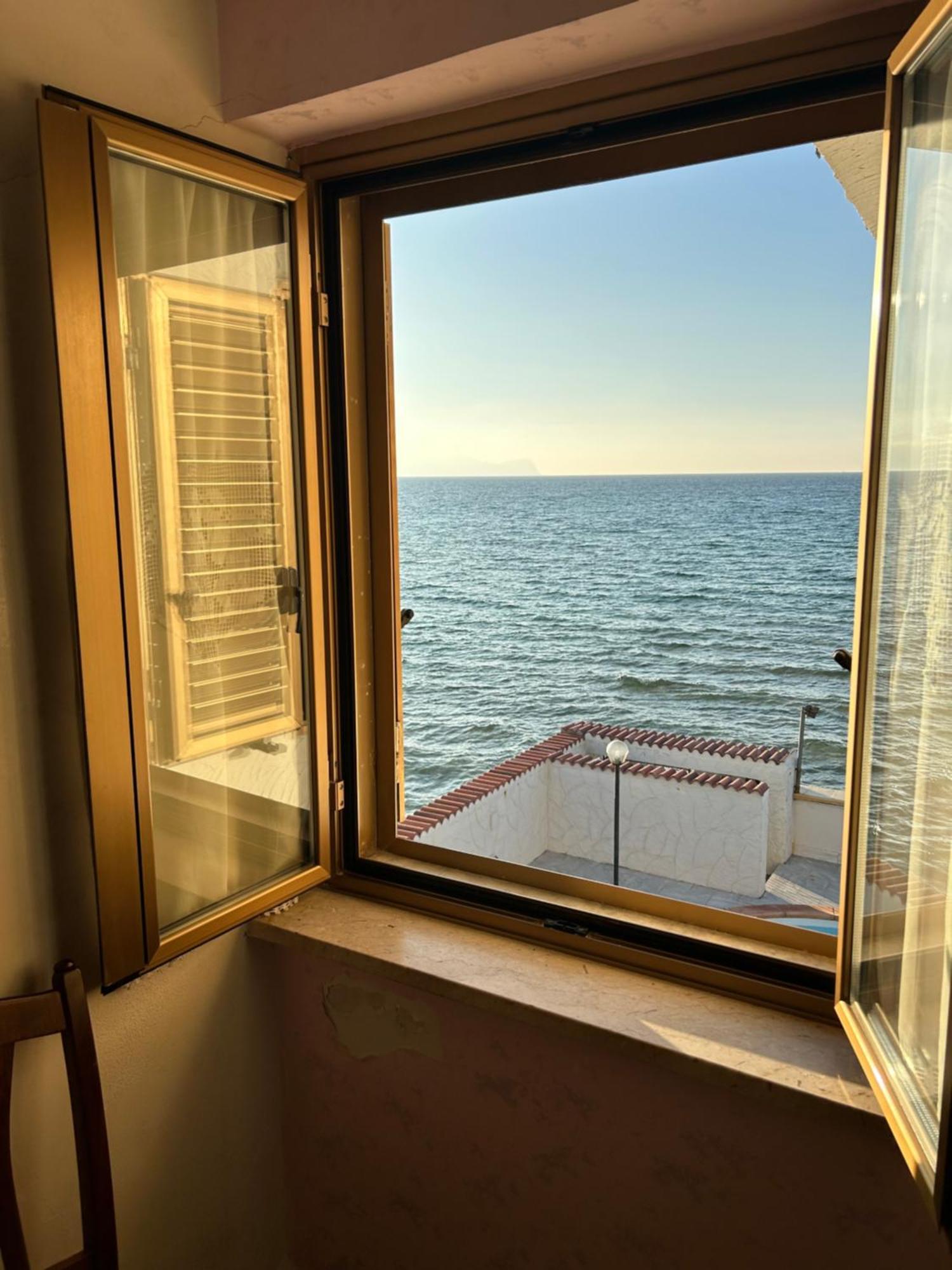 Casa Vacanza Barbera - In Riva Al Mare Villa Trappeto  Buitenkant foto