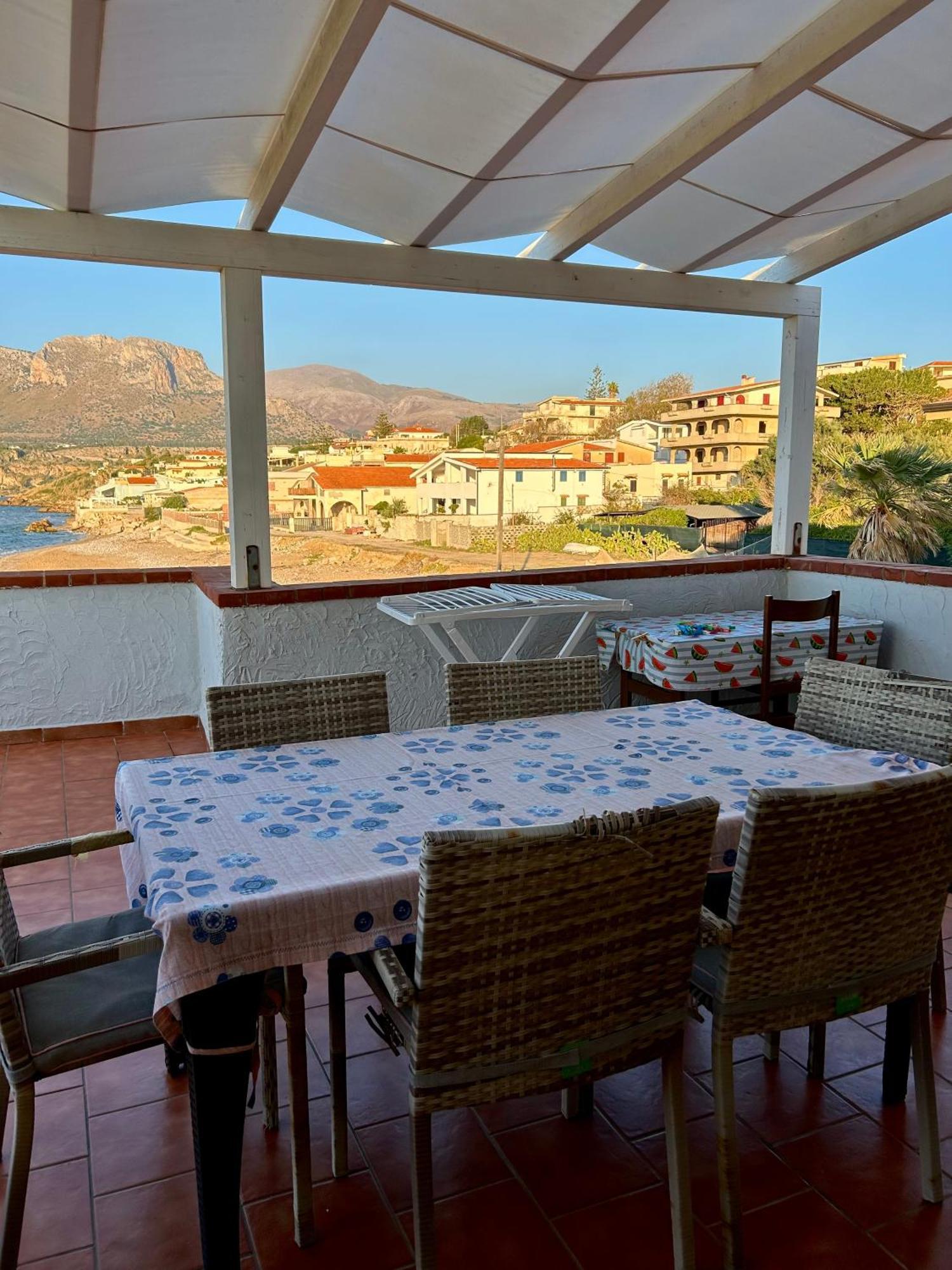 Casa Vacanza Barbera - In Riva Al Mare Villa Trappeto  Buitenkant foto