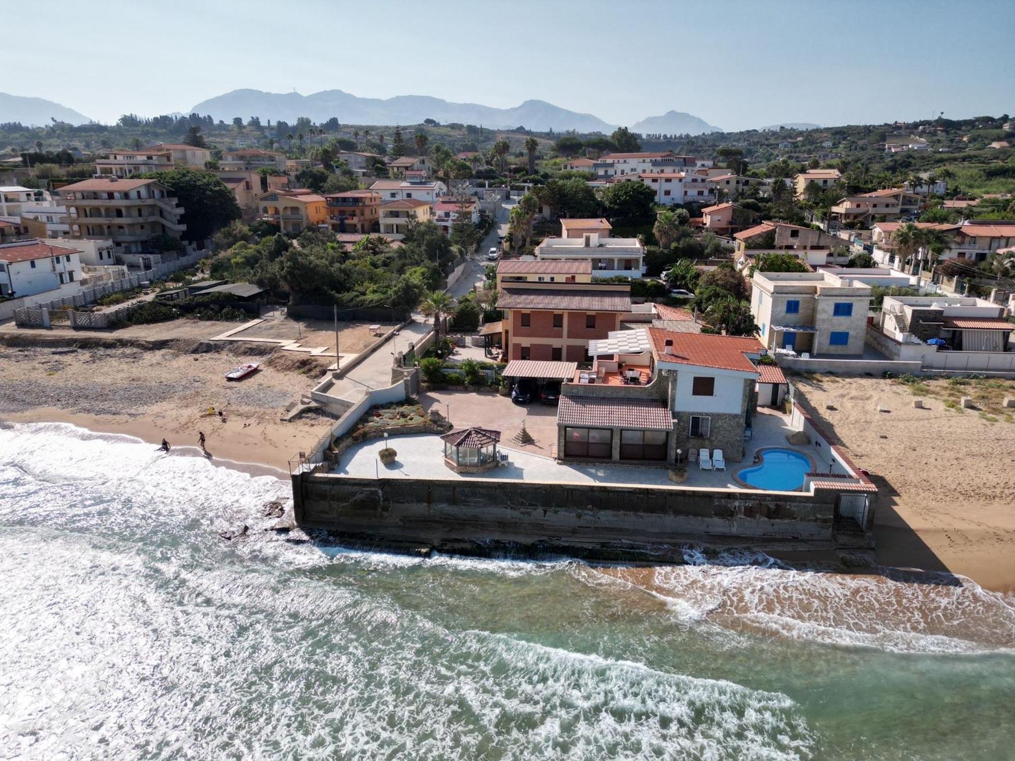 Casa Vacanza Barbera - In Riva Al Mare Villa Trappeto  Buitenkant foto